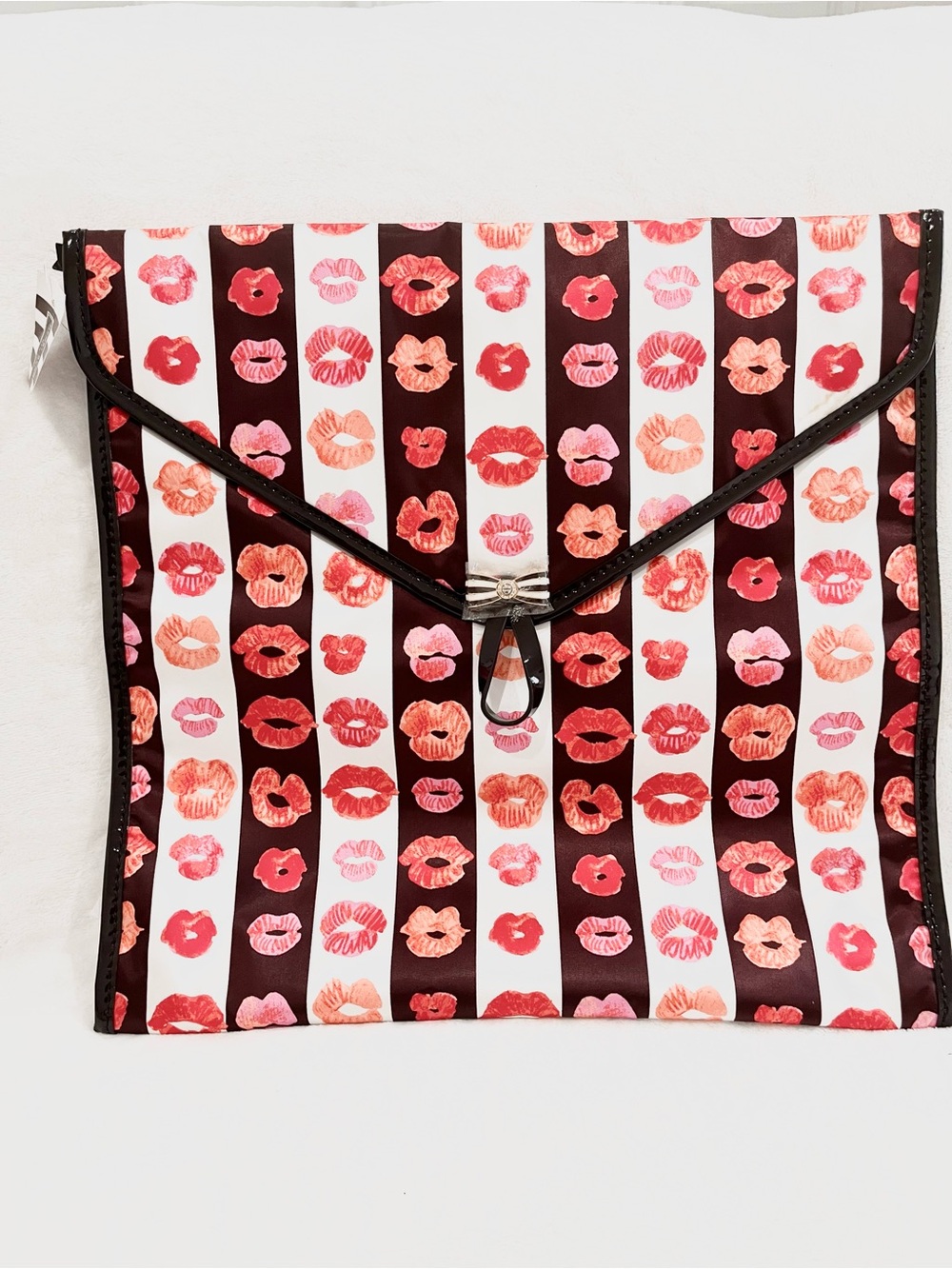 HENRI BENDEL Kiss & Tell  Jetsetter/Lingerie Large Travel Bag NWT